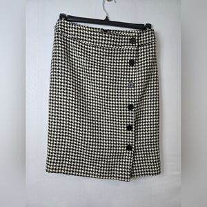 Harolds Wool Classic Black and White Houndstooth Skirt Size 4